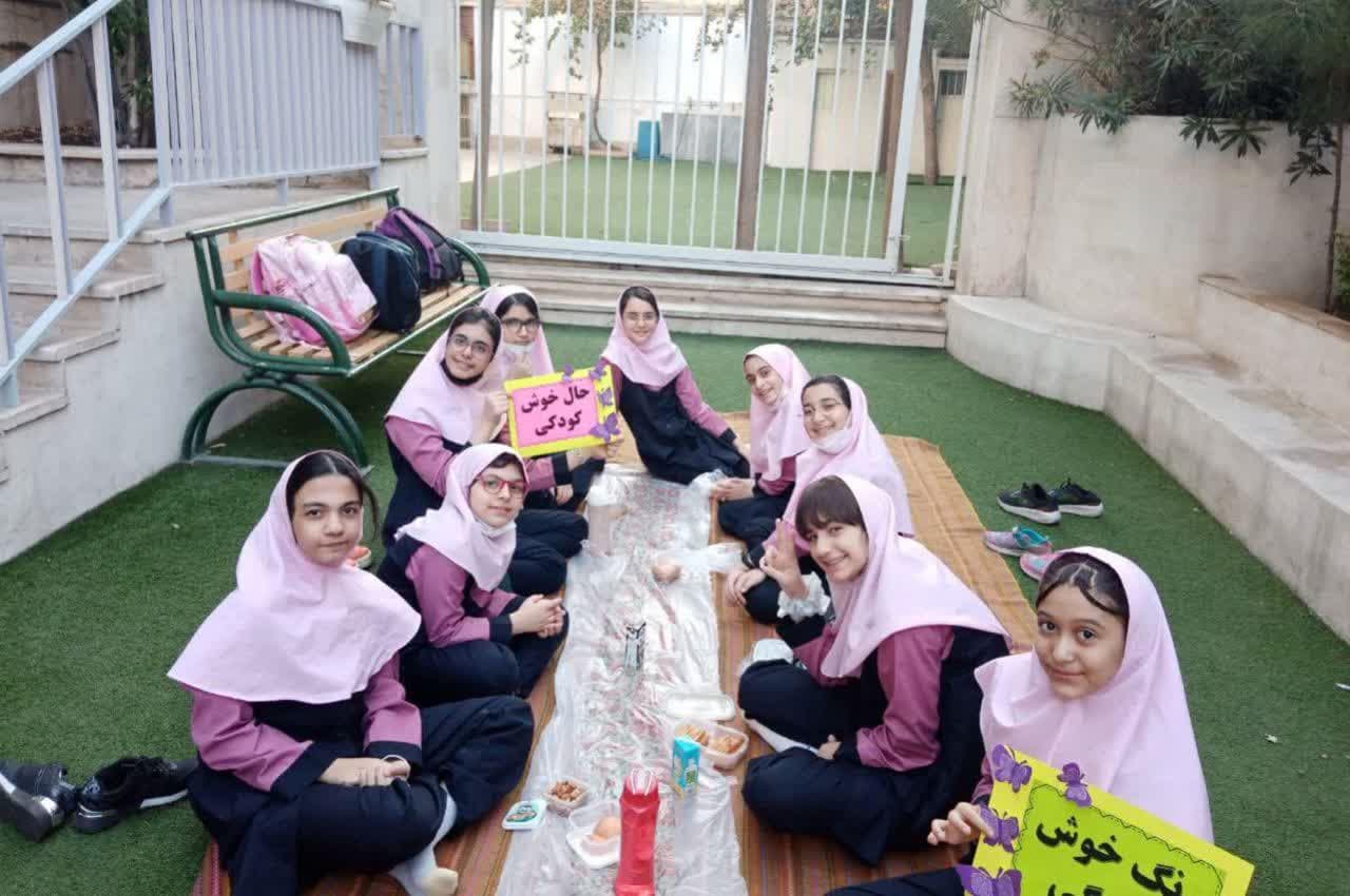 صبحانه هماهنگ در دبستان ما 1402-1401